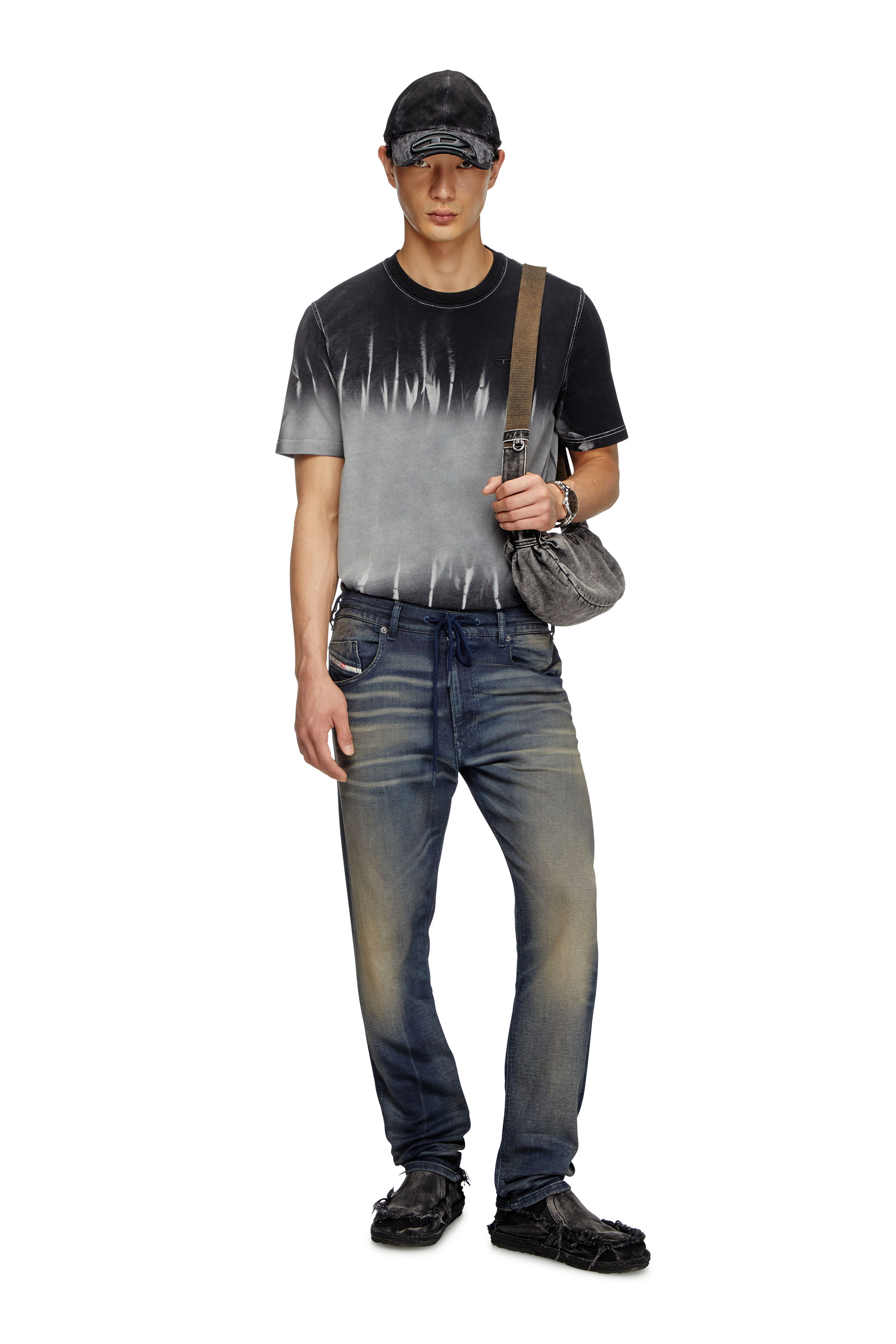 Diesel - Regular 2032 D-Krooley Joggjeans® 068PM Homme, Bleu Foncé - Image 2